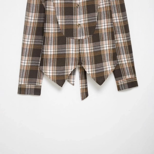 Chemise à carreaux marron café style vintage avec ourlet noué et manches longues