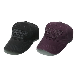 Berretti da baseball vintage con ricamo Arcade Code nei colori nero e bordeaux