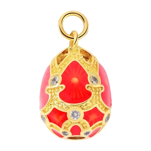 Dettaglio del pendente a forma di uovo in smalto rosso dorato con zirconi lucidi