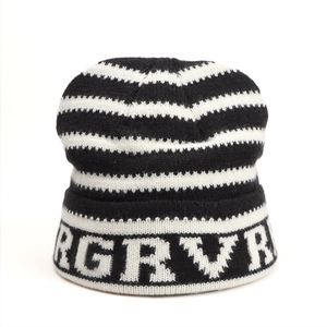 Bonnet en tricot à rayures avec lettrage RGRVR pour une protection thermique hivernale