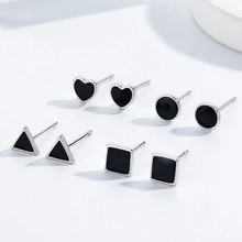 Set dettagliato di 4 paia di orecchini geometrici in argento sterling 925 e finitura nera