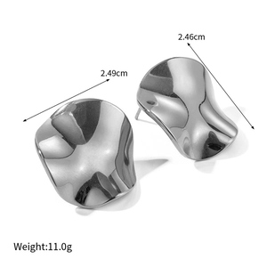 Irregular silver titanium steel stud earrings with high-polish finish and size metrics