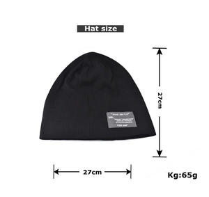 Detailed dimensions of black knit beanie hat with size 27cm and weight 65g specs