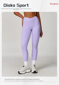 Vue détaillée du legging de yoga violet clair à taille haute croisée en tissu mat élastique