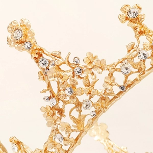 Luxurious gold flower bridal crown with sparkling crystals for wedding accessories