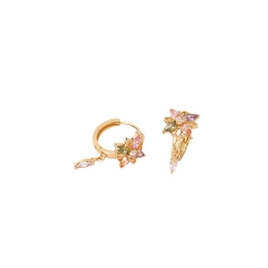 Boucles d'oreilles fleur géométrique avec pierres multicolores marquise et placage d'or