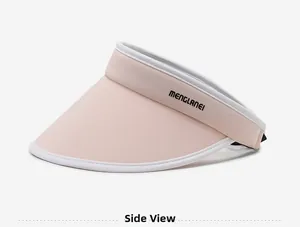 Vista laterale della visiera parasole rosa pesca con piping bianco e tessuto traspirante