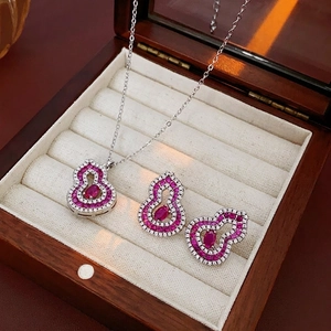 Elegant Gourd Wulu Jewelry Copper Hollow Zircon Necklace And Earrings With Silver Earring Post Fashionable Accessory For Women Luxury Style
