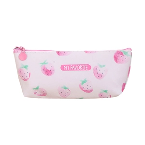 Trousse en cuir PU à motif fraises avec étiquette My Favorite sur fond blanc éclatant