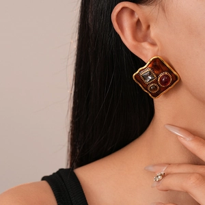 Vintage amber resin square earrings with embedded crystals and irregular gold edges