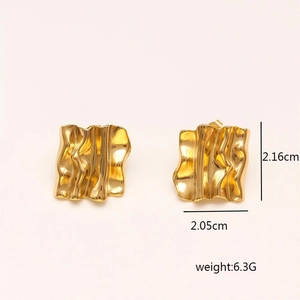 Detail showing 18K gold-plated wavy square studs with size measurements and weight info