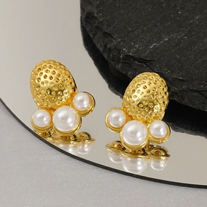 Vintage Stainless Steel Stud Earrings With 18K Gold Plating Hammered Octopus Design And Faux Artificial Pearls Niche Women Jewelry