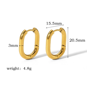Detailed dimensions of gold oval hoop earrings with 20.5mm height and 15.5mm width