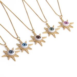 Colliers soleil œil turc dorés en variantes bleu, marron, vert et rose pastel