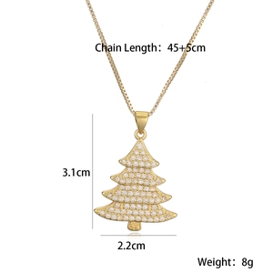 Detail of 18K gold Christmas tree necklace with zirconia and specific size dimensions