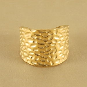 Minimalist 18K gold-plated stainless steel wide open ring with hammered texture finish