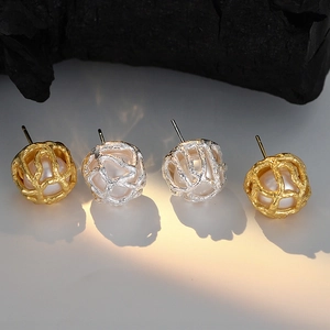 Hollow Cage Freshwater Pearl Stud Earrings With 925 Sterling Silver Earring Post Elegant Geometric Mesh Ball Jewelry For Women