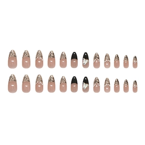 Unghie finte leopardate stile francese con perle e strass, set da 24 pezzi forma mandorla