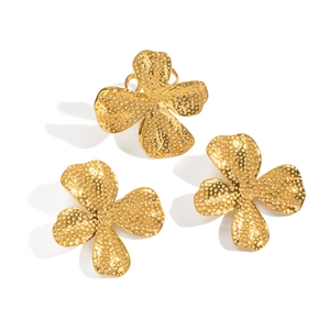 French vintage gold flower jewelry set with textured petal ring and earrings