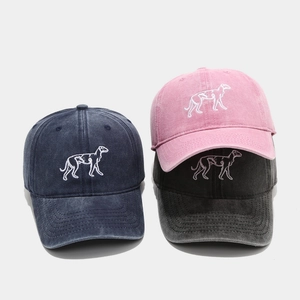 Berretti da baseball in cotone lavato rétro con ricamo cane in blu, rosa e grigio