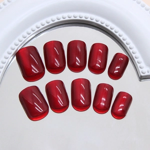 Short square berry red cat-eye magnetic press-on nails with shiny finish 24pcs set