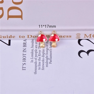 Red mushroom charms in enamel and gold alloy, 11x17mm size for DIY jewelry making