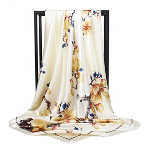 Foulard en satin à imprimé fleurs de prunier 90x90cm suspendu pour la plage et protection solaire