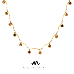 Collier Chaîne Vague En Acier Titane Plaqué Or 18K Avec Pendentifs En Zircone Colorée Bijoux Mode Pour Femmes