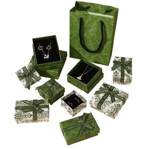 Vintage green floral jewelry gift box set with necklace and earrings packaging