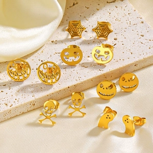 Boucles d'oreilles d'Halloween en acier doré avec motifs de citrouille et crâne