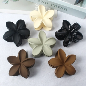 Elegant Flower Hair Claw Clips Large 5-Petal Matte And Glossy Resin Non-Slip Shark Clips For Women Girls Styling