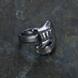 Retro stainless steel guitar ring for men featuring detailed vintage punk rock design