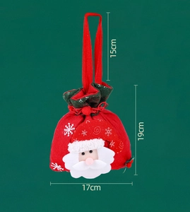 Spécifications de taille du sac cadeau Père Noël rouge avec les dimensions 15x19x17cm