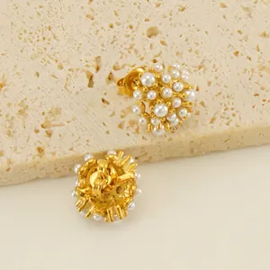 Retro Artificial Pearl Cluster Stud Earrings 18K Gold Plated Stainless Steel Elegant French Hepburn Style Jewelry For Women