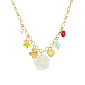 Collier en acier doré avec fleurs en acrylique, perles et pendentifs fraises