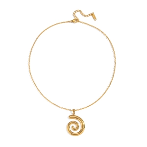 Détail du collier pendentif spirale plaqué or 18K avec fermoir mousqueton