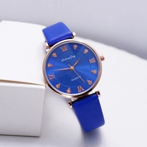 Montre À Quartz Analogique Pour Femme Boîtier En Alliage Bracelet En Cuir PU Strass Chiffres Romains Bracelet Décontracté Simple