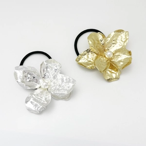 French Vintage Hammered Alloy Flower Hair Tie With Artificial Pearl Elegant High Elastic Ponytail Holder For Women