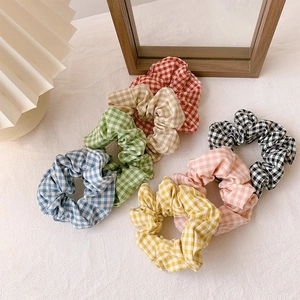 Lot de sept chouchous à carreaux vichy colorés pour femmes au style français élégant
