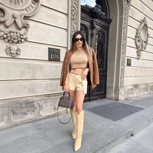 Women PU Leather Blazer Jacket Notched Lapel Faux Leather Long Sleeve Slim Coat Office Fashion Outerwear Metallic Buttons