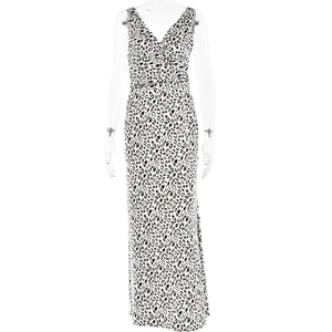 Robe longue sexy pour femme en satin à imprimé léopard, col en V, dos nu et coupe ajustée
