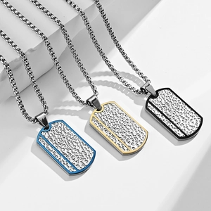 Colliers homme vintage en acier inoxydable avec pendentifs texturés en trois couleurs