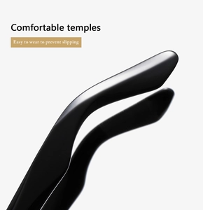 Détails des branches ergonomiques noires brillantes avec design antidérapant confortable