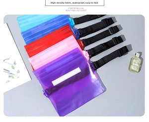 Waterproof waist bags in four colors with high-density fabric and clear PVC window