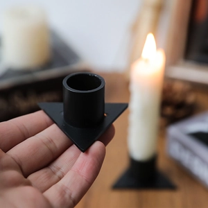 Portavelas geométrico moderno de metal negro para decoración elegante del hogar