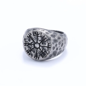 Vintage silver Viking Vegvisir compass ring with hammered texture in stainless steel