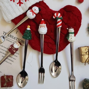 Coffret de couverts de Noël en acier inoxydable 304 avec figurines festives en résine