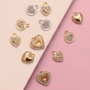 Alloy Rhinestone Heart Pendants DIY Jewelry Making Charms For Necklace Bracelet Components Elegant Accessories