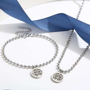 Set gioielli albero della vita in argento con collana di perle e bracciale su seta