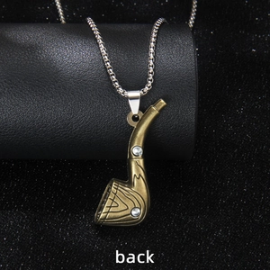 Collier rétro avec pendentif pipe en bronze antique orné de strass étincelants